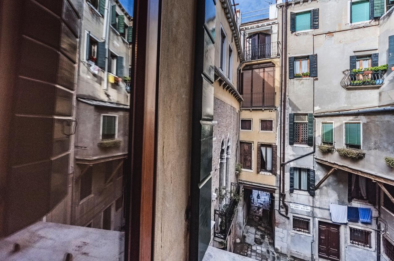 Ca' Teatro Vecchio Lägenhet Venedig Exteriör bild
